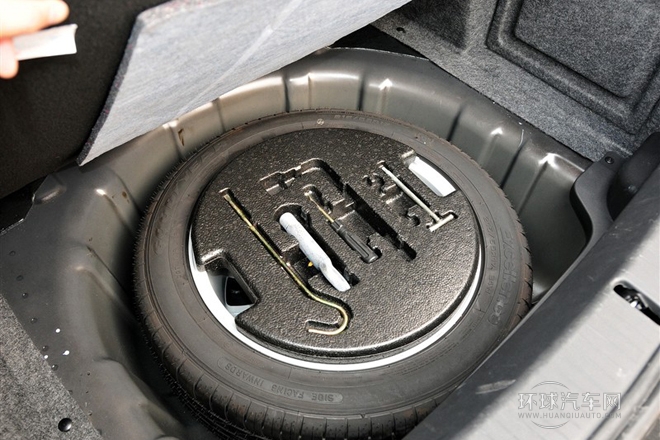 2011款 2.0T 自動旗艦型