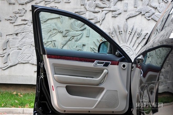 2011款 2.0T 自動旗艦型