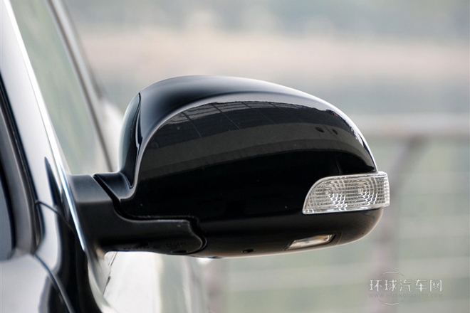 2011款 2.0T 自動旗艦型