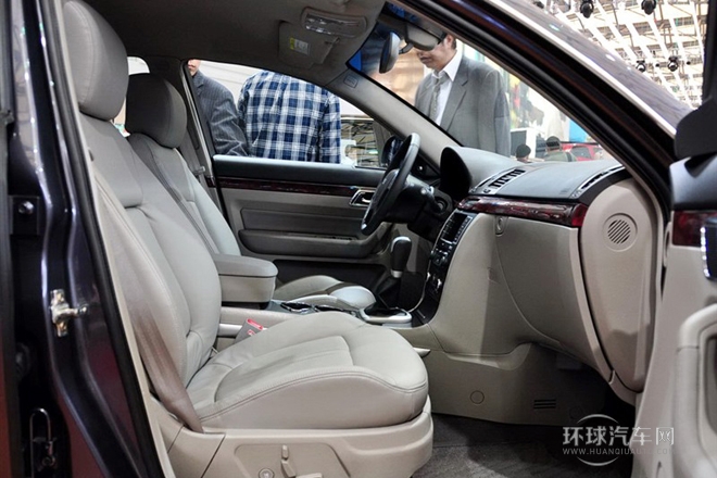 2011款 2.0T 自動舒適型