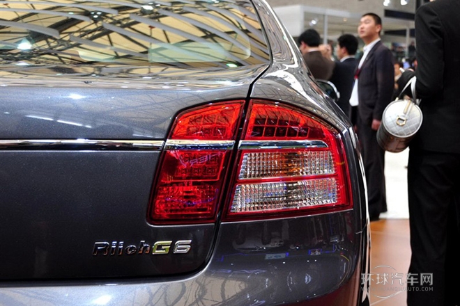 2011款 2.0T 自動舒適型