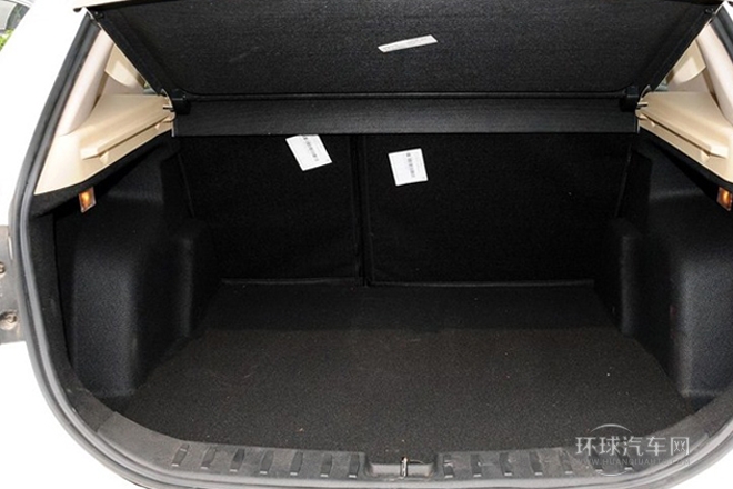 2012款 1.5T 自動兩驅豪華型