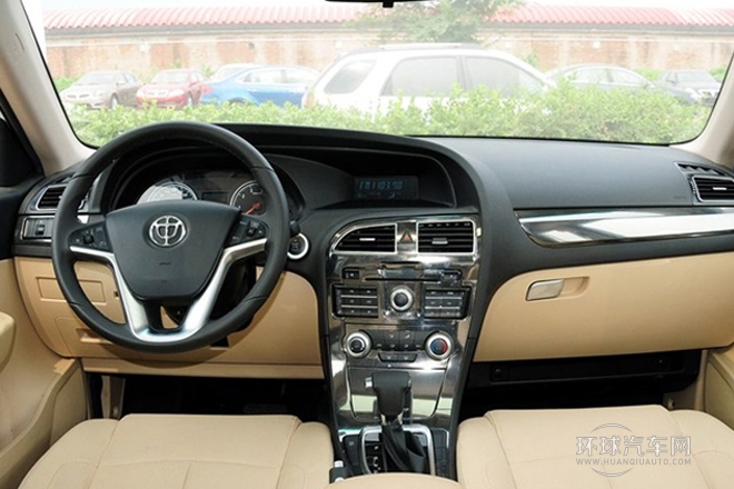 2012款 1.5T 自動兩驅豪華型