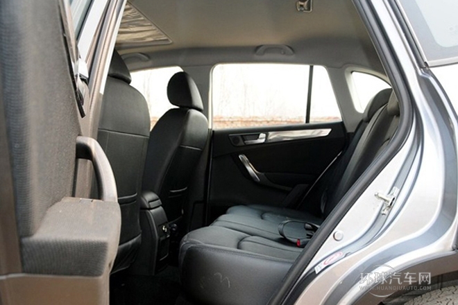 2012款 1.5T 自動兩驅運動型