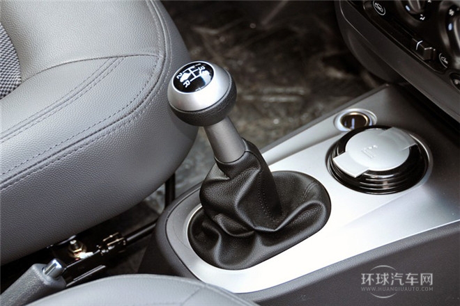 2011款 1.0L 手動傳奇版