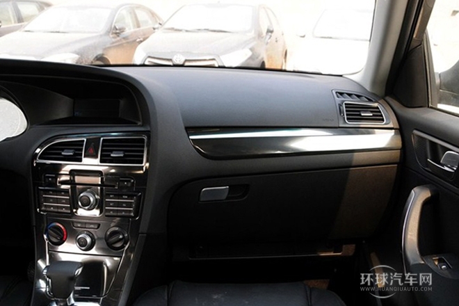 2012款 1.5T 自動(dòng)兩驅(qū)運(yùn)動(dòng)型