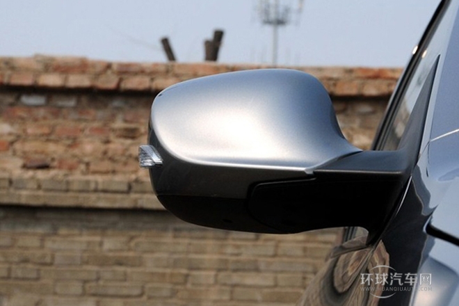 2012款 1.5T 自動兩驅運動型