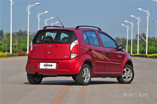 2011款 1.0L 手動(dòng)傳奇版