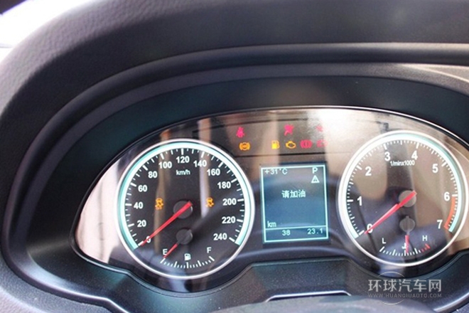 2012款 1.5T 自動四驅豪華型