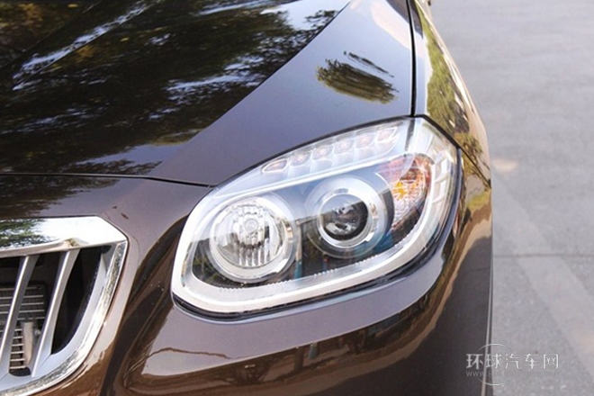 2012款 1.5T 自動四驅豪華型