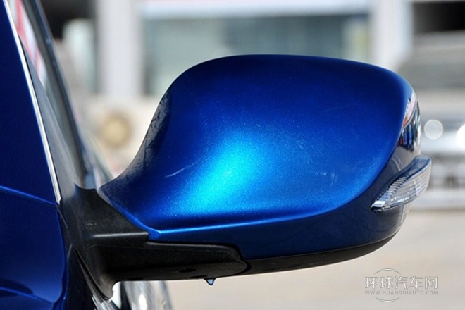 2012款 1.6L 自動豪華型