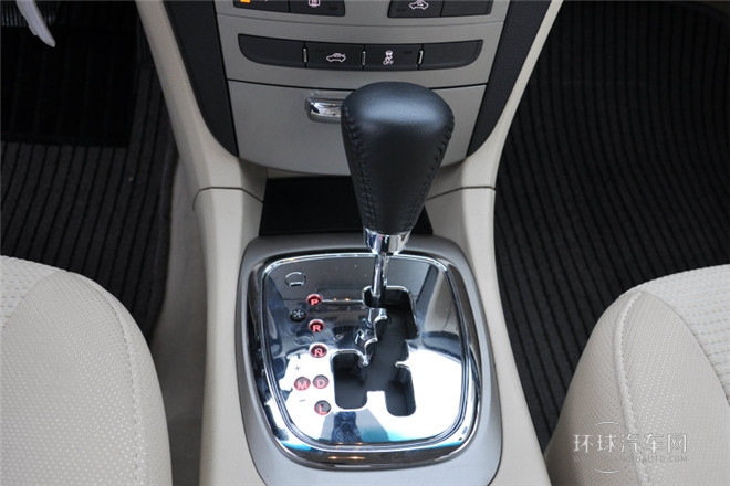 2012款 兩廂 1.6L CVT進取型