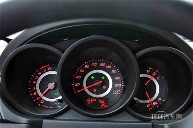 2012款 兩廂 1.6L CVT進取型