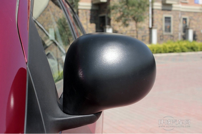 2011款 1.0L 手動(dòng)智尊型