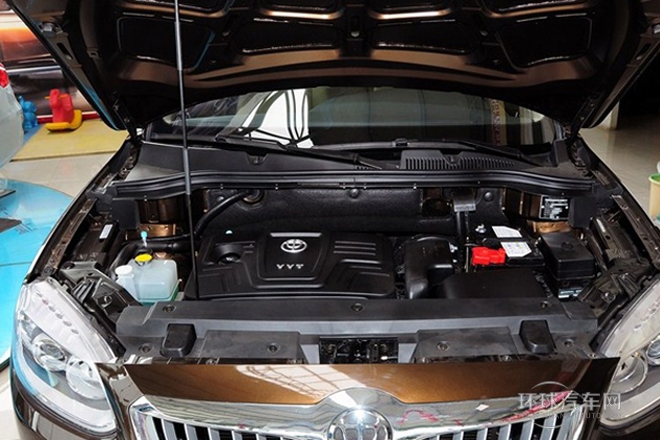 2012款 1.6L 自動(dòng)尊貴型