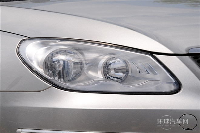 2012款 三廂 1.6L CVT進取型