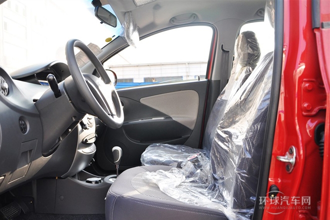 2011款 1.3L 自動(dòng)豪華型