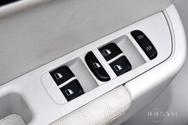 2011款 1.6L 手動舒適型