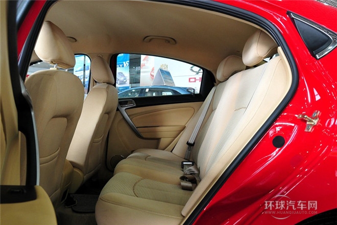 2010款 改款兩廂 1.6L 手動進取型