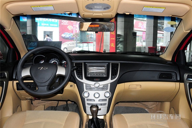 2010款 改款兩廂 1.6L 手動(dòng)進(jìn)取型