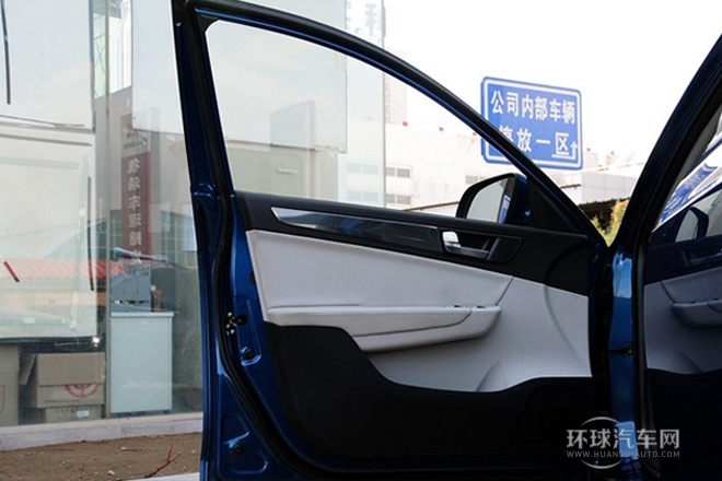 2011款 1.6L 手動(dòng)豪華型