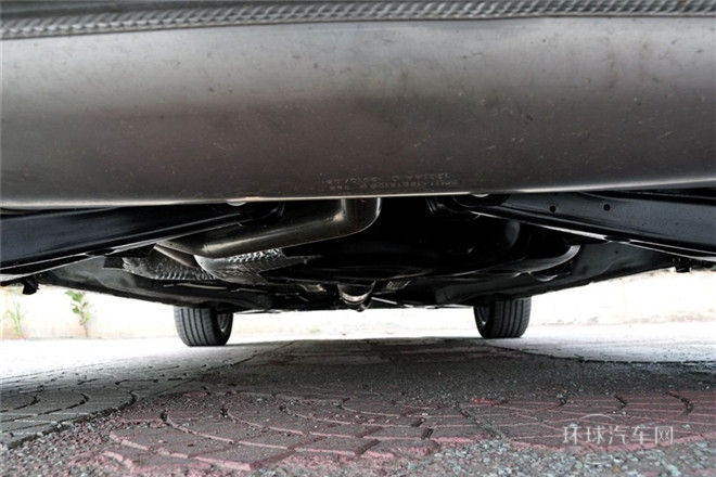 2010款 改款三廂 1.6L 手動進取型