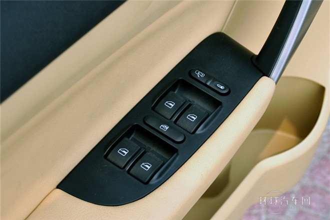 2010款 改款三廂 1.6L 手動進取型