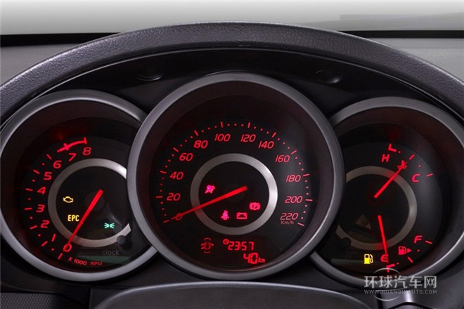 2010款 改款三廂 1.8L 自動尊貴型