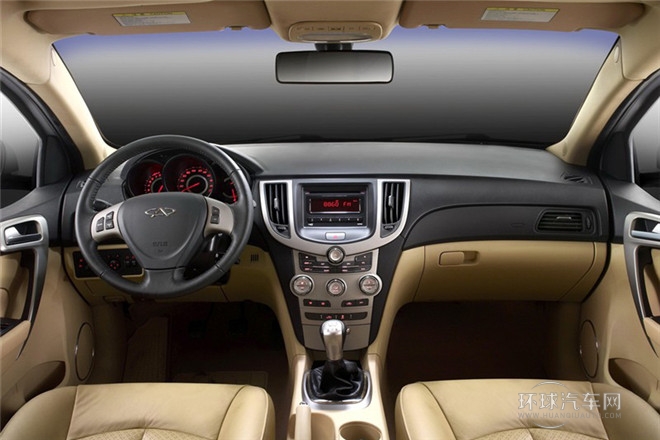 2010款 改款三廂 1.8L 自動(dòng)尊貴型