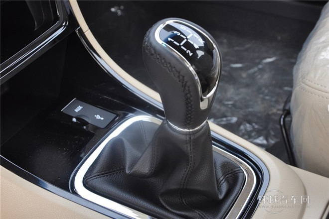 2013款 1.5L 手動趣尚型