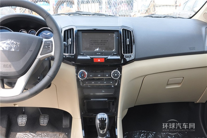 2013款 1.5L 手動尊尚型