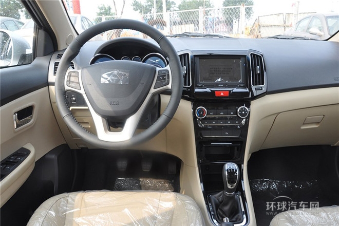 2013款 1.5L 手動尊尚型