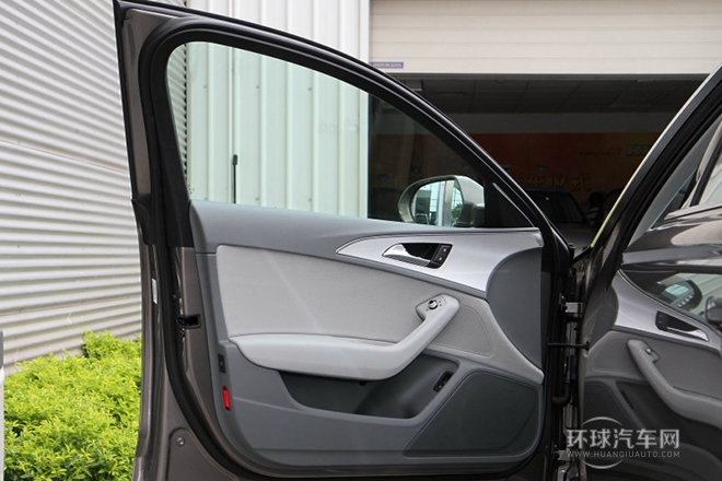 2014款 TFSI 標(biāo)準(zhǔn)型