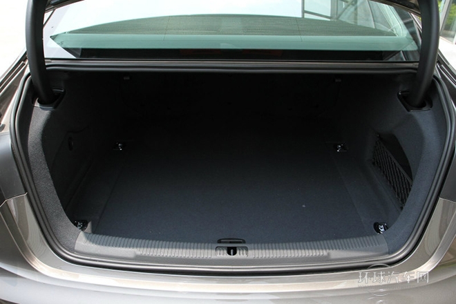 2014款 TFSI 標(biāo)準(zhǔn)型