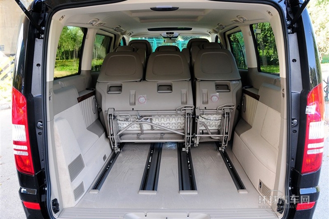 2012款3.5L勁馳版