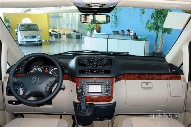 2013款3.0L舒適版