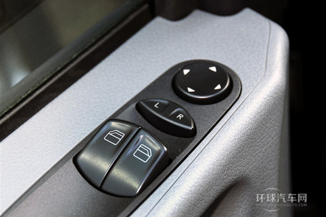 2011款2.5L商務版