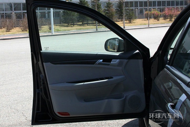 2011款 1.6L 手動(dòng)新銳版