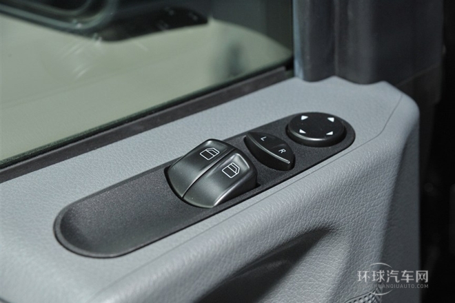 2014款3.0L精英版