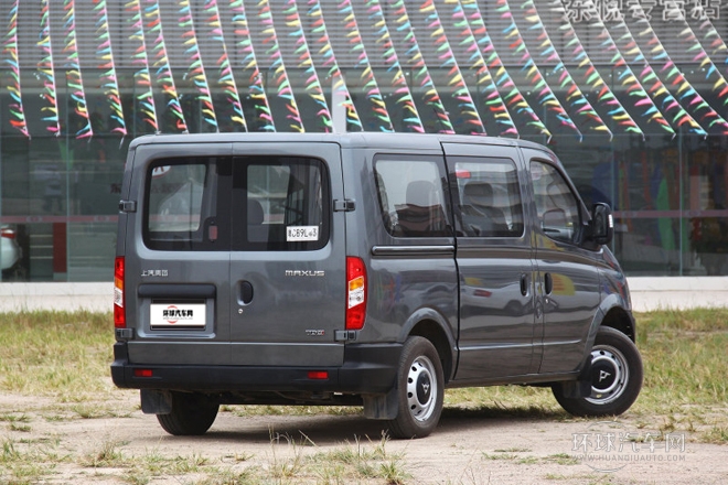 2014款 2.5T傲運(yùn)通短軸低頂