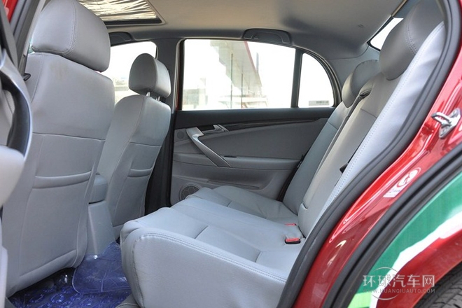 2011款 1.8L 手動(dòng)豪華型