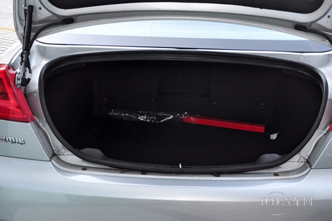 2011款 1.8L 手動(dòng)舒適型