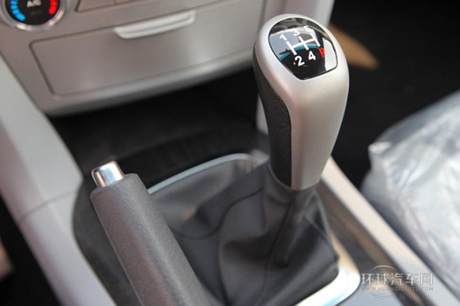 2011款 1.8L 手動(dòng)舒適型