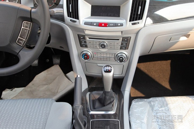 2011款 1.8L 手動舒適型