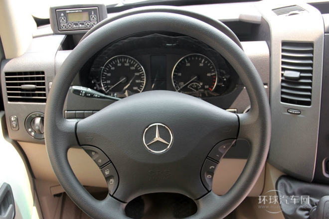 2012款2.1T佳旅長軸版