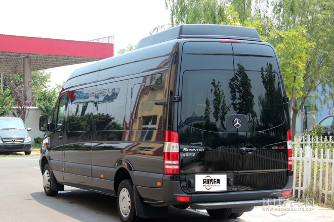 2012款2.1T佳旅長軸版