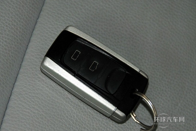 2011款 1.8L 自動豪華型