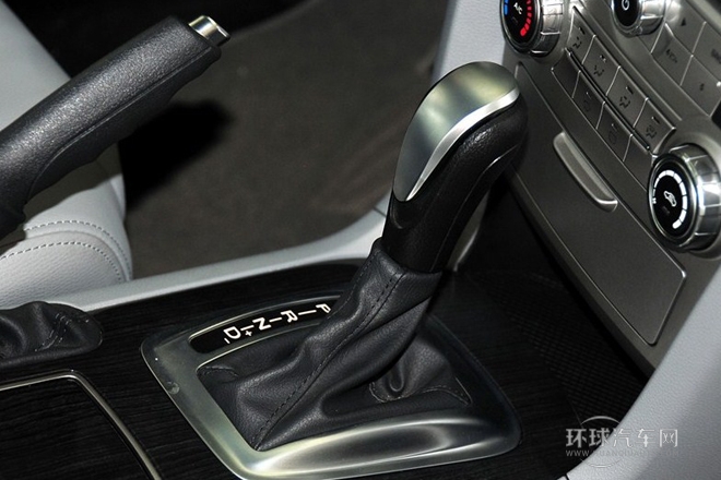 2011款 1.8L 自動豪華型