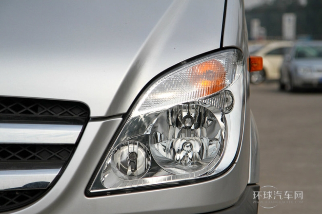 2012款2.1T尊旅長軸加長版