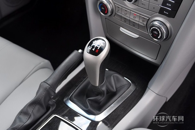 2011款 1.8T 手動(dòng)豪華型